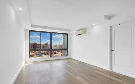 Apartment For Rent in Elmhurst