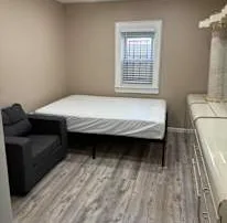 Roosevelt Room for Rent