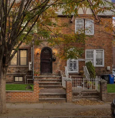 Saint Albans One Family House For Sale