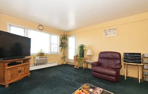 Jamaica Room for rent
