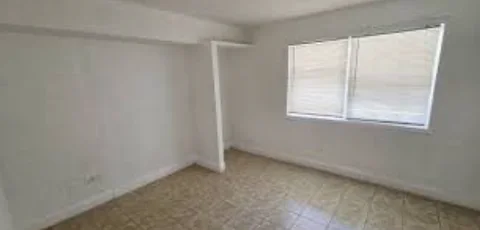 Hollis Room For Rent