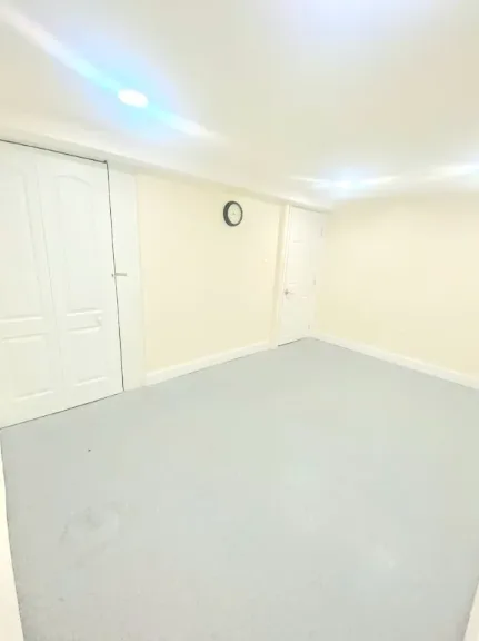 Jamaica Room For Rent