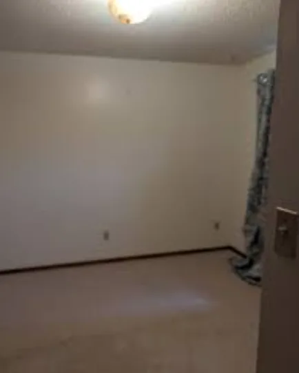 Elmhurst Room For Rent