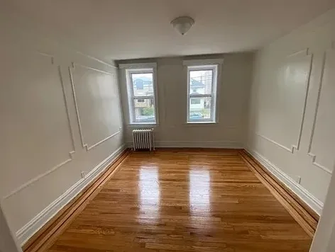 Elmhurst Room For Rent