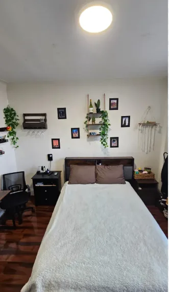 Astoria Room for rent