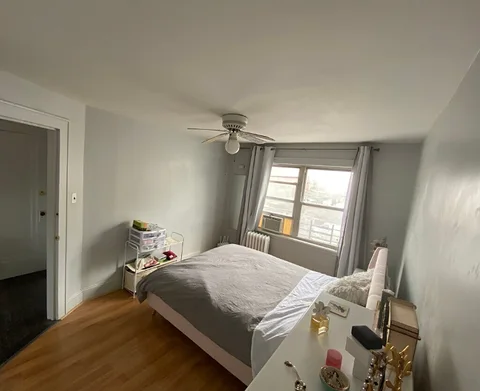 Astoria room for rent