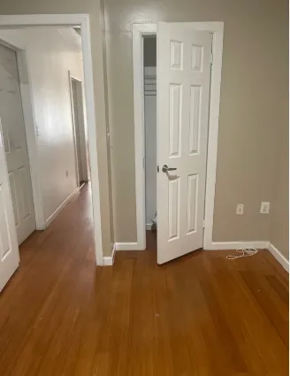 Queens Roommate Needed