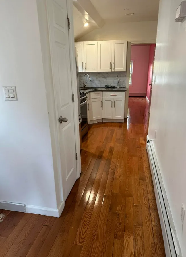 Jackson Heights Room For rent
