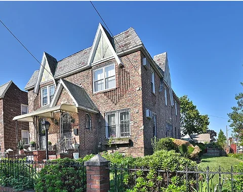 Queens House forsale