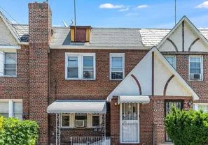 Queens  Family house for sale