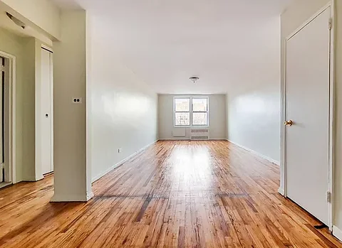 Jamaica Apartment room for rent