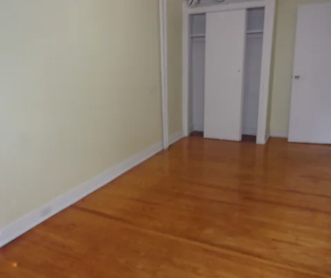 Queens room for rent