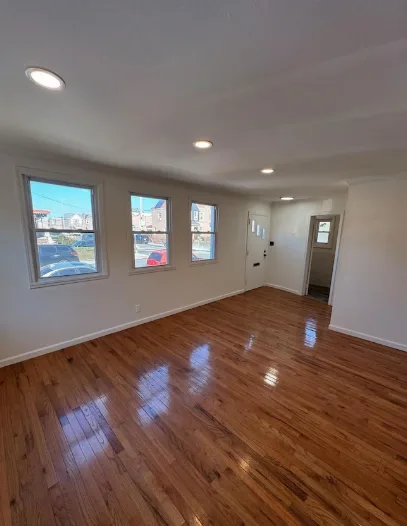 Sunny Side room for rent