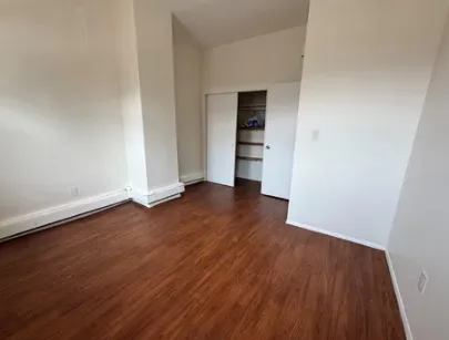 Ozone Park  Room for Rent