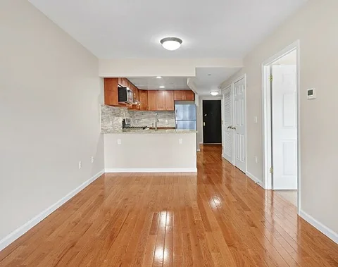 Jamaica room for rent
