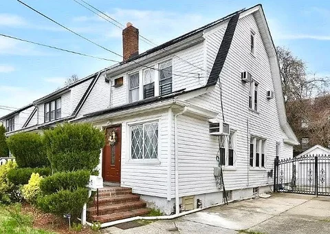 Queens Village room for rent