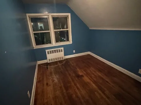Room for rent in Jamaica