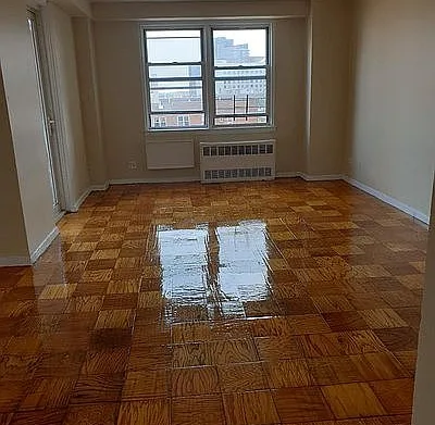 Separate Bedroom for Rent in Jamaica