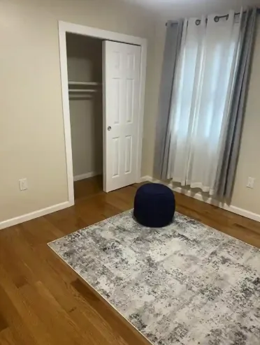 Jamaica room for rent