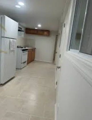 Semi- Basement for rent in Jamaica