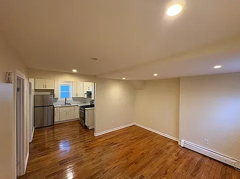 Semi Basement for rent in Jamaica