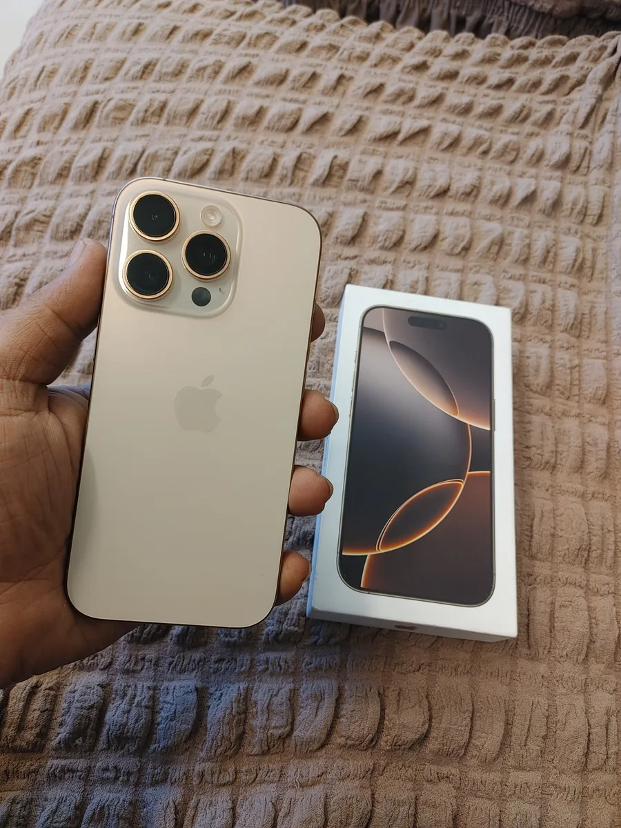 iPhone 16 Pro (256 GB)