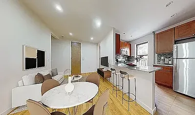 Room for rent in Astoria