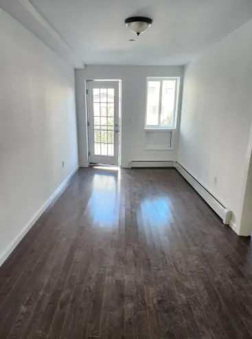 Room for rent in Richmond Hill
