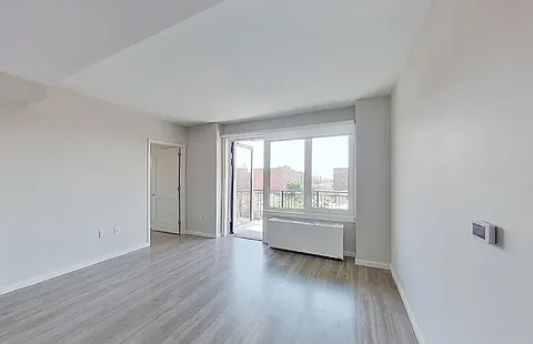 Room for rent in Astoria