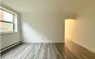 Room for rent in Jamaica