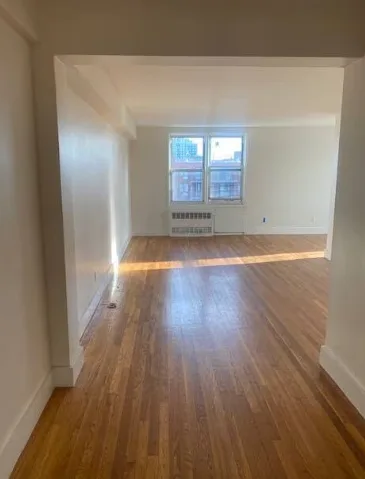 Room for rent in Astoria