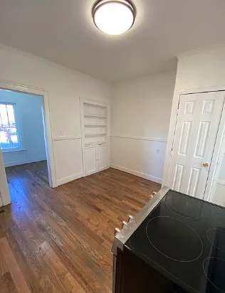 Semibasement for rent in Jamaica