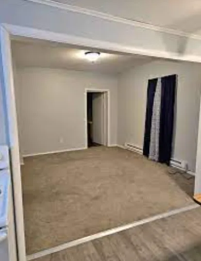 Semibasement for rent in Jamaica
