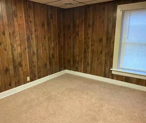 Semibasement for rent in Jamaica