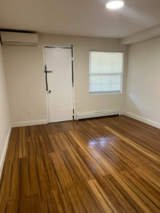 Apartment for rent in Jackson Heights