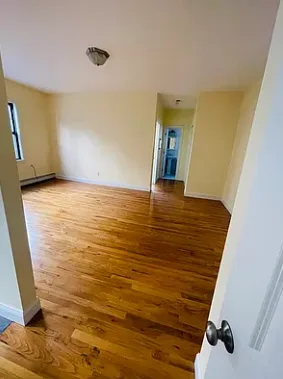 Room for rent in Jackson heights