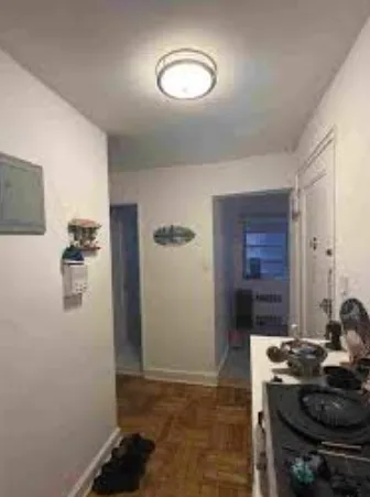 Room for rent in Jamaica