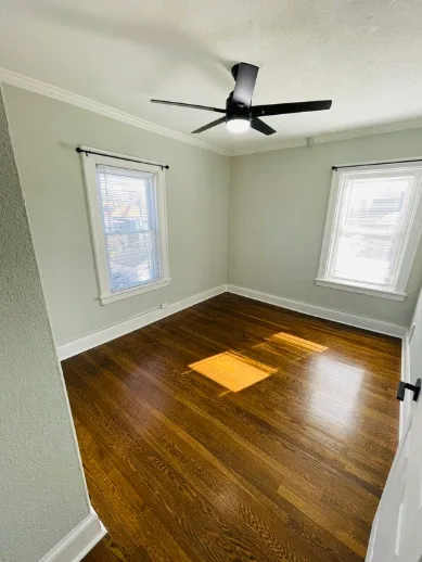 Room for rent in Astoria
