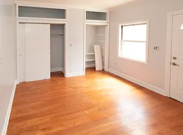 Room for rent in Elmhurst