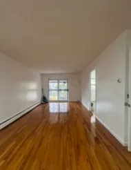 Room for rent in Jamaica