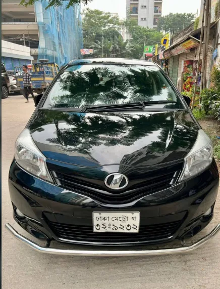 Toyota Vitz 2012