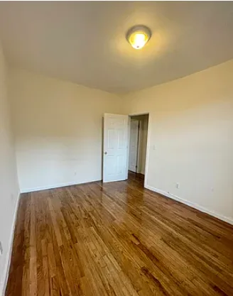 Roommate Wanted in Elmhurst