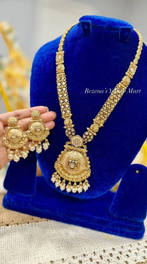 Gold jewellery Rajwari Shita