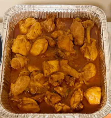 Regular chicken bhuna half tray