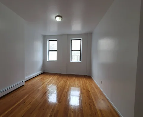 Furnished Room for rent in Queens