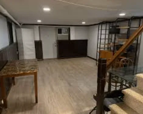 Semibasement for rent in Jamaica