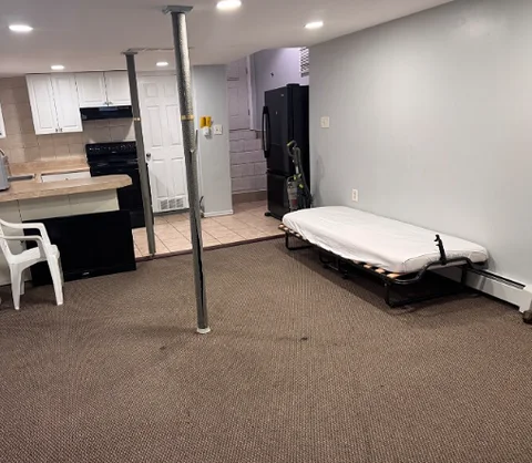 House for rent in Hillside Ave