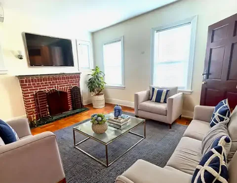 Semibasement for rent Jackson Heights