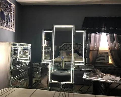 Dressing table for sale
