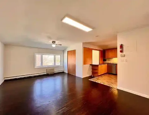Semibasement for rent in Queens Village